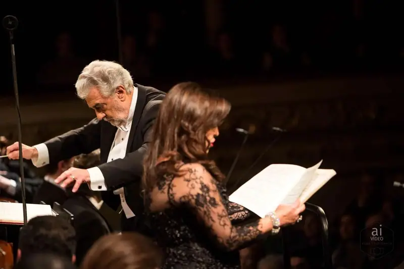 Plácido Domingo dirige le Requiem de Verdi à Donostia