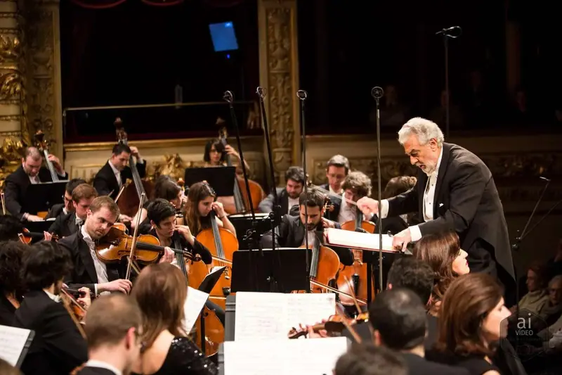 Plácido Domingo dirige le Requiem de Verdi à Donostia