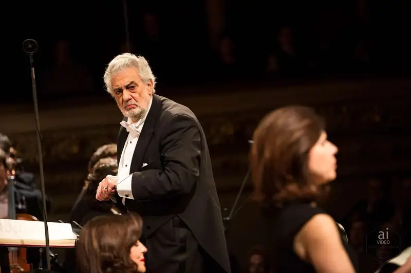 Plácido Domingo dirige le Requiem de Verdi à Donostia