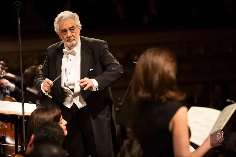 Plácido Domingo dirige le Requiem de Verdi à Donostia