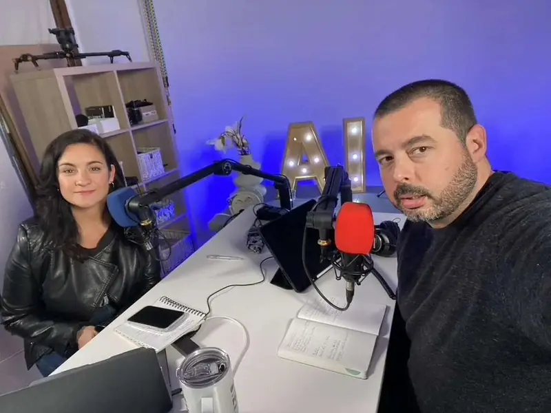 Table de podcast avec micros