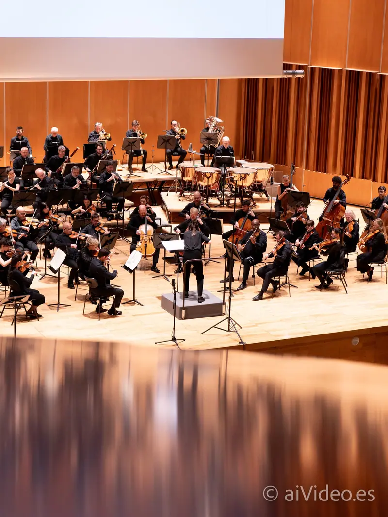 OSPA Oviedoko Príncipe Felipe Auditoriumean